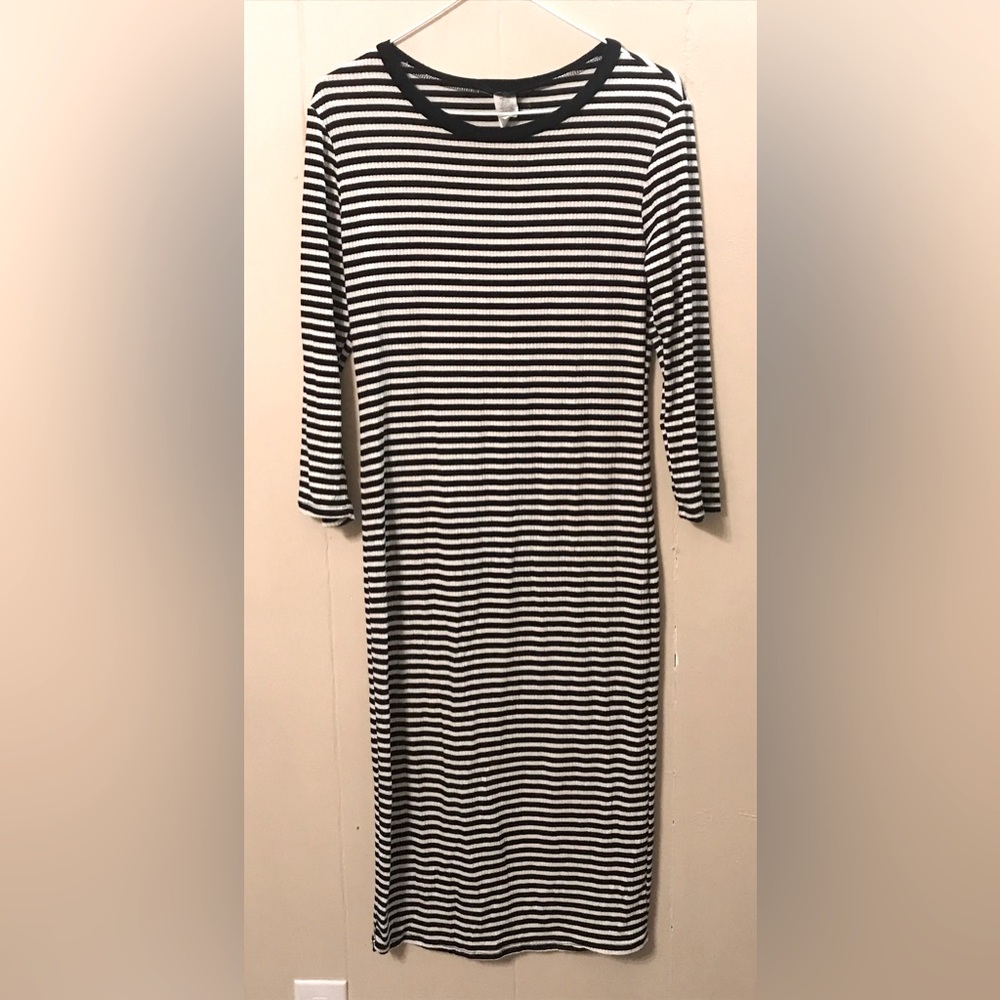 Love ❤️ Kuza Black & White Striped Midi Dress